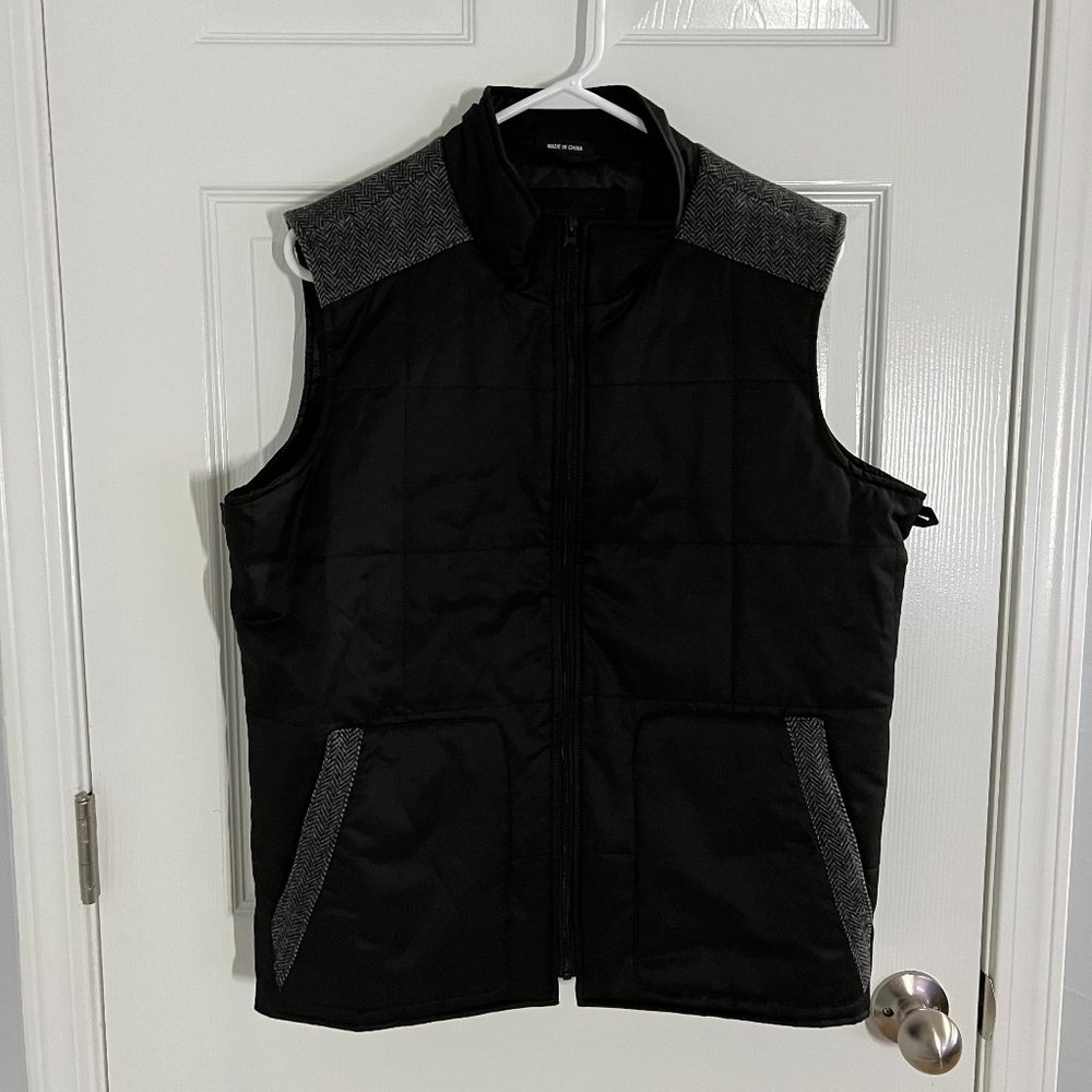 Tweed trim black Claiborne Vest - size 42 R